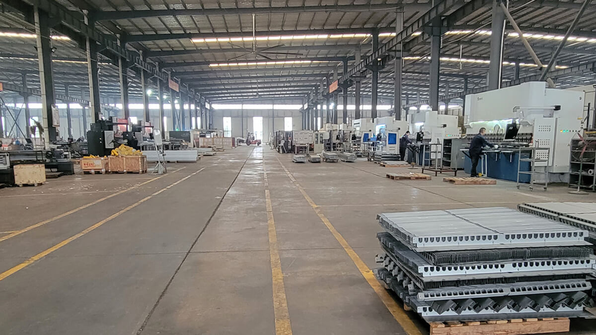 Automatic cage welding line at the Baoding WIN factory